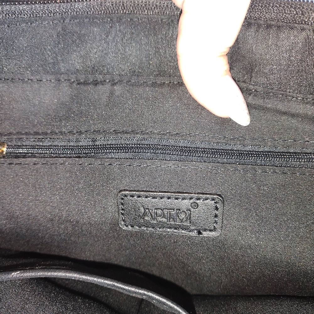Apt. 9 Purses - Picture 3 of 6